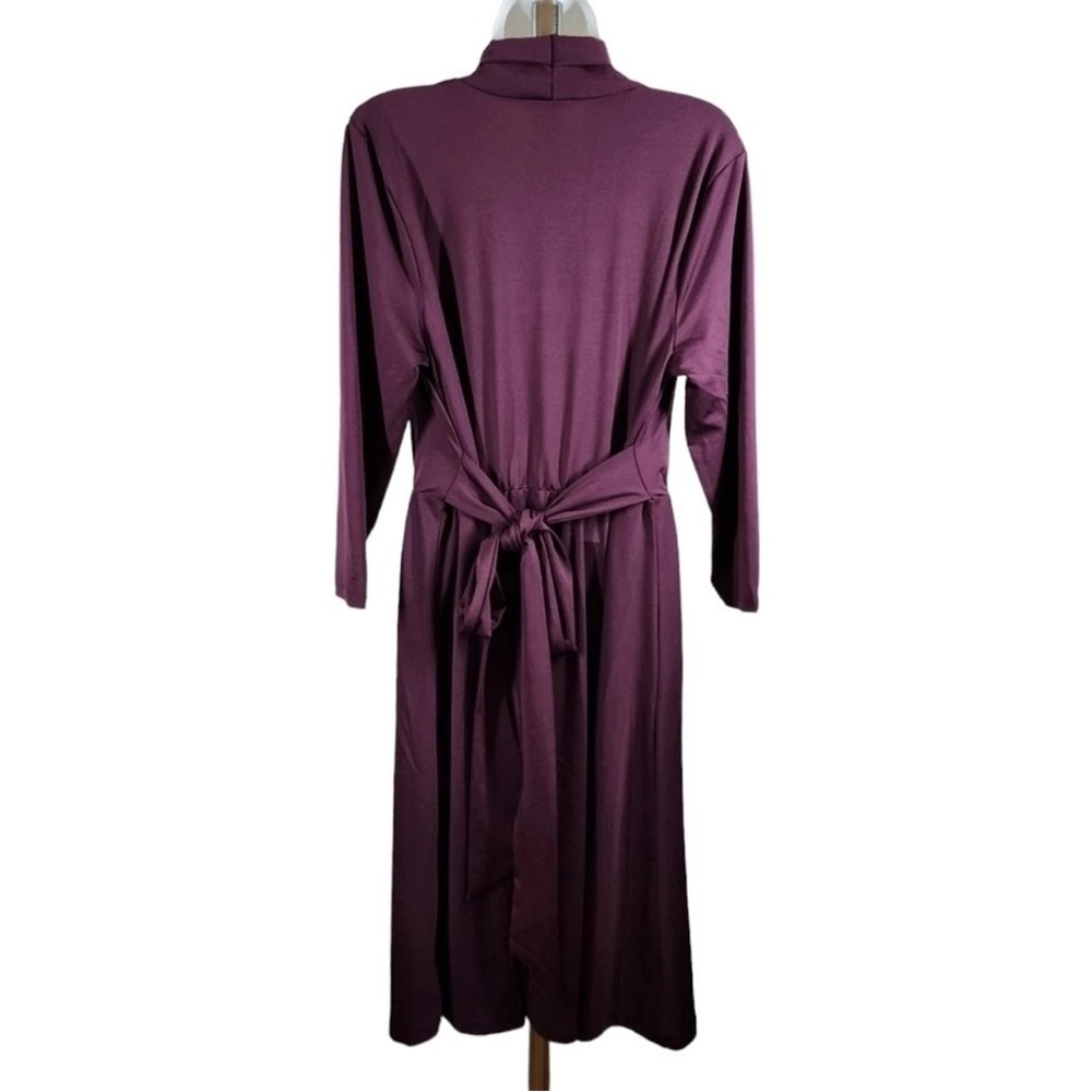 BYdesign PRESCOTT 3/4 SLEEVE FIT AND FLARE BELTED FAUX WRAP DRESS. Size L - Picture 3 of 5